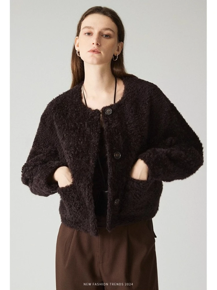 High-end Luxury Lacon Lamb Fur Cropped Winter Jackets for Women Simple Classic O-neck Genuine Leather Real Fur Shearling Coat
High-end Luxury Lacon Lamb Fur Cropped Winter Jackets for Women Simple Classic O-neck Genuine Leather Real Fur Shearling Coat