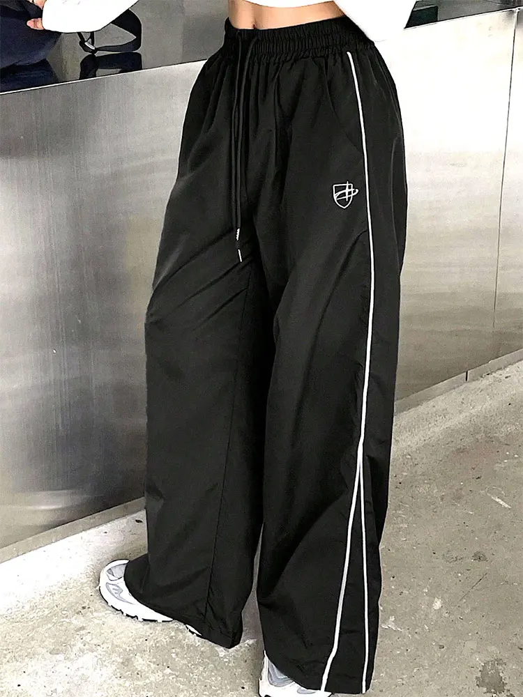 New Women Trousers Sports Summer Streetwear Fashion Embroidery Versatile Baggy Sweatpants Casual Slim Female Versatile Trousers 
New Women Trousers Sports Summer Streetwear Fashion Embroidery Versatile Baggy Sweatpants Casual Slim Female Versatile Trousers