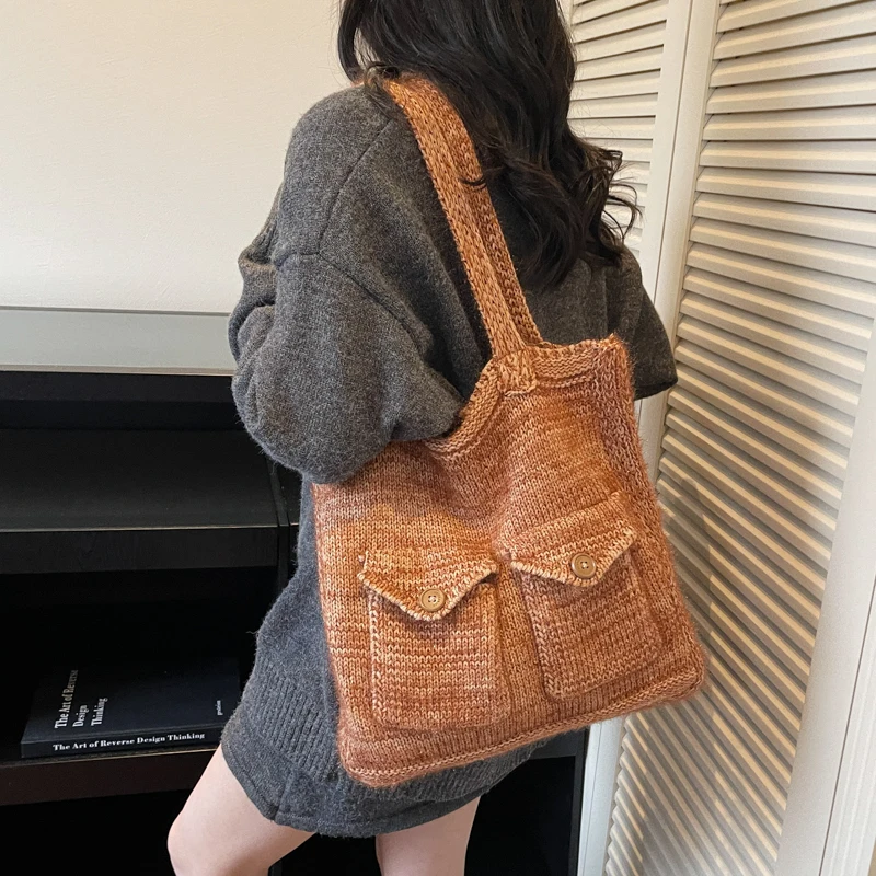Fashion Women's Woven Shoulder Bag Double Pocket Design Knitting Handbag Large Capacity Winter Shopping Bag Female Crochet Tote
Fashion Women's Woven Shoulder Bag Double Pocket Design Knitting Handbag Large Capacity Winter Shopping Bag Female Crochet Tote