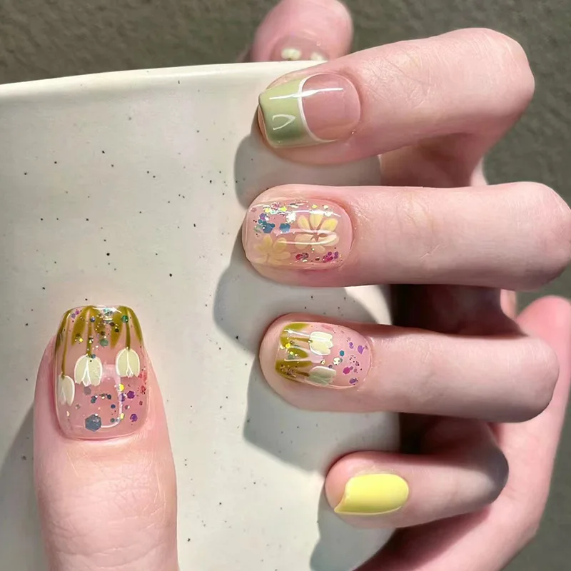24pcs Short Coffin Press-On Nails - Solid Yellow With Tulip Glitter Accents Spring Vibes (Multi-Size Fit)
24pcs Short Coffin Press-On Nails - Solid Yellow With Tulip Glitter Accents Spring Vibes (Multi-Size Fit)