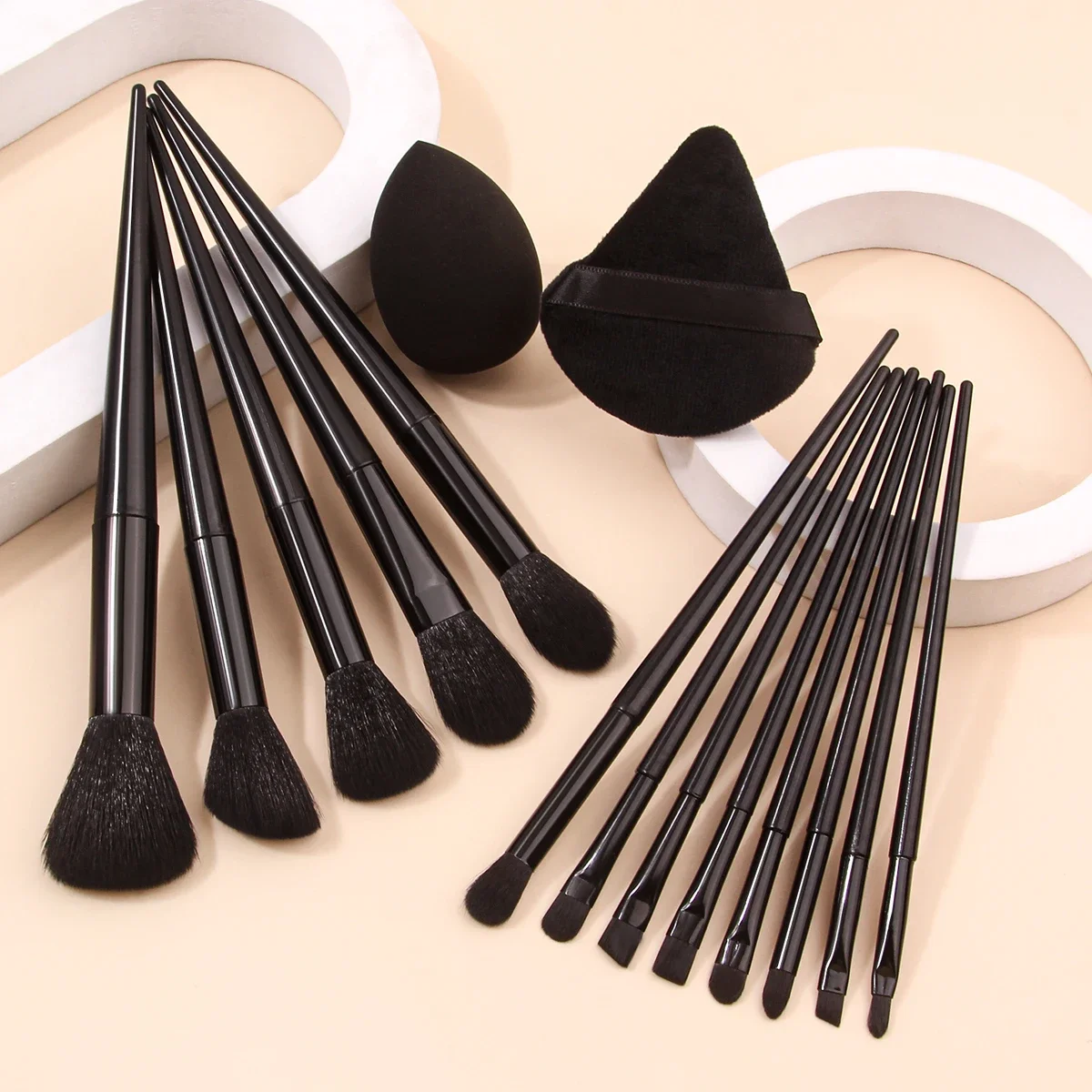 black makeup brush set soft powder brush portable+1PCS triangular sponge puff+1PCS foundation make-up sponge beauty egg
black makeup brush set soft powder brush portable+1PCS triangular sponge puff+1PCS foundation make-up sponge beauty egg