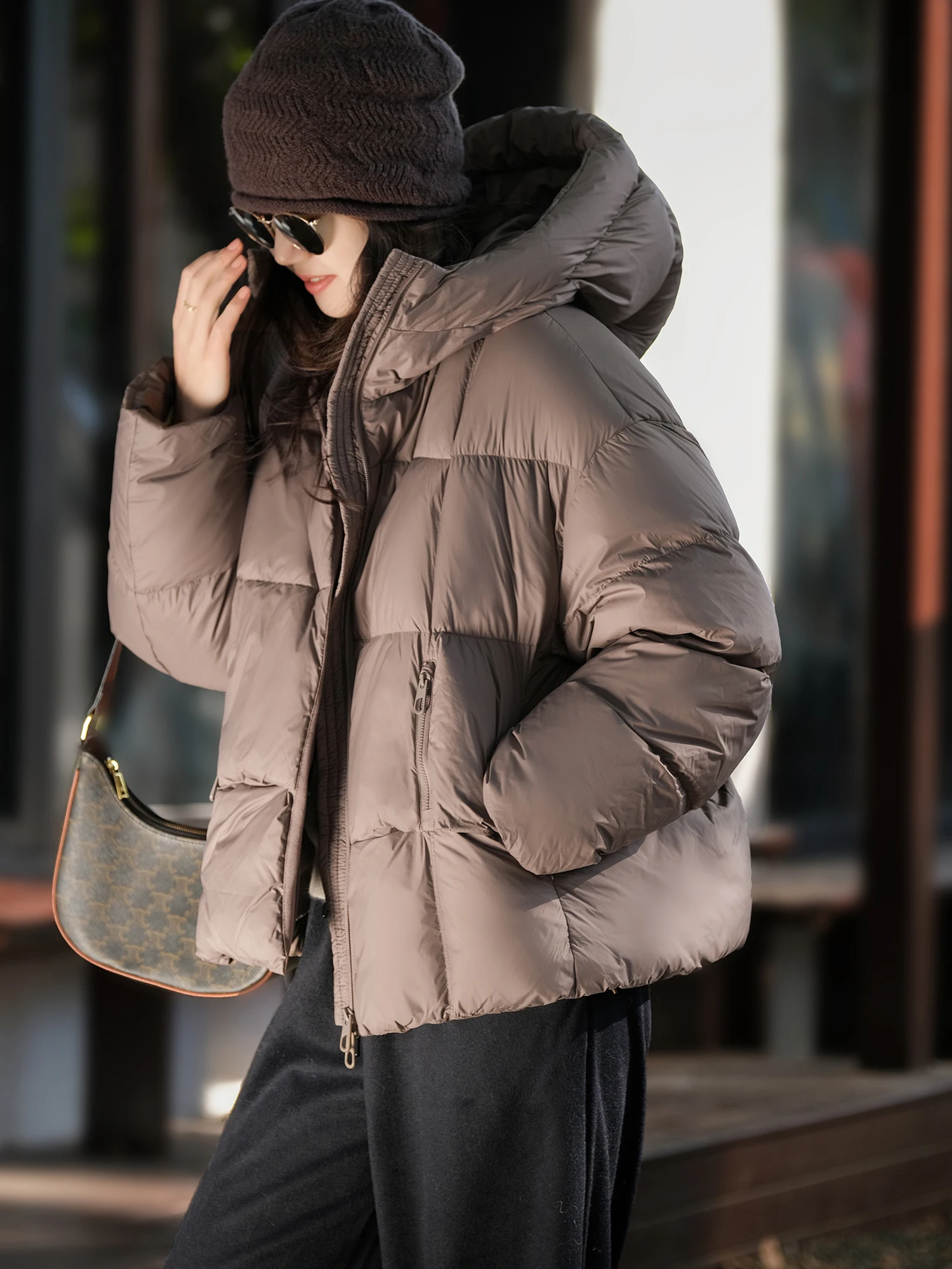 New National Stand Small Ear Production Puff Du down Jaet 90% Filling Long Sve ort Sle Hooded Casual Bread Coat
New National Stand Small Ear Production Puff Du down Jaet 90% Filling Long Sve ort Sle Hooded Casual Bread Coat