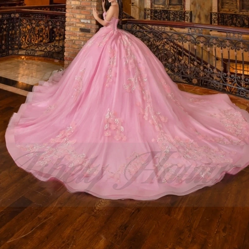 Customized New Arrival Dark Pink Quinceanera Dress Ball Gown Lace Applique Prom 2025 vestido de 15 quinceañeras estilo princesa
Customized New Arrival Dark Pink Quinceanera Dress Ball Gown Lace Applique Prom 2025 vestido de 15 quinceañeras estilo princesa