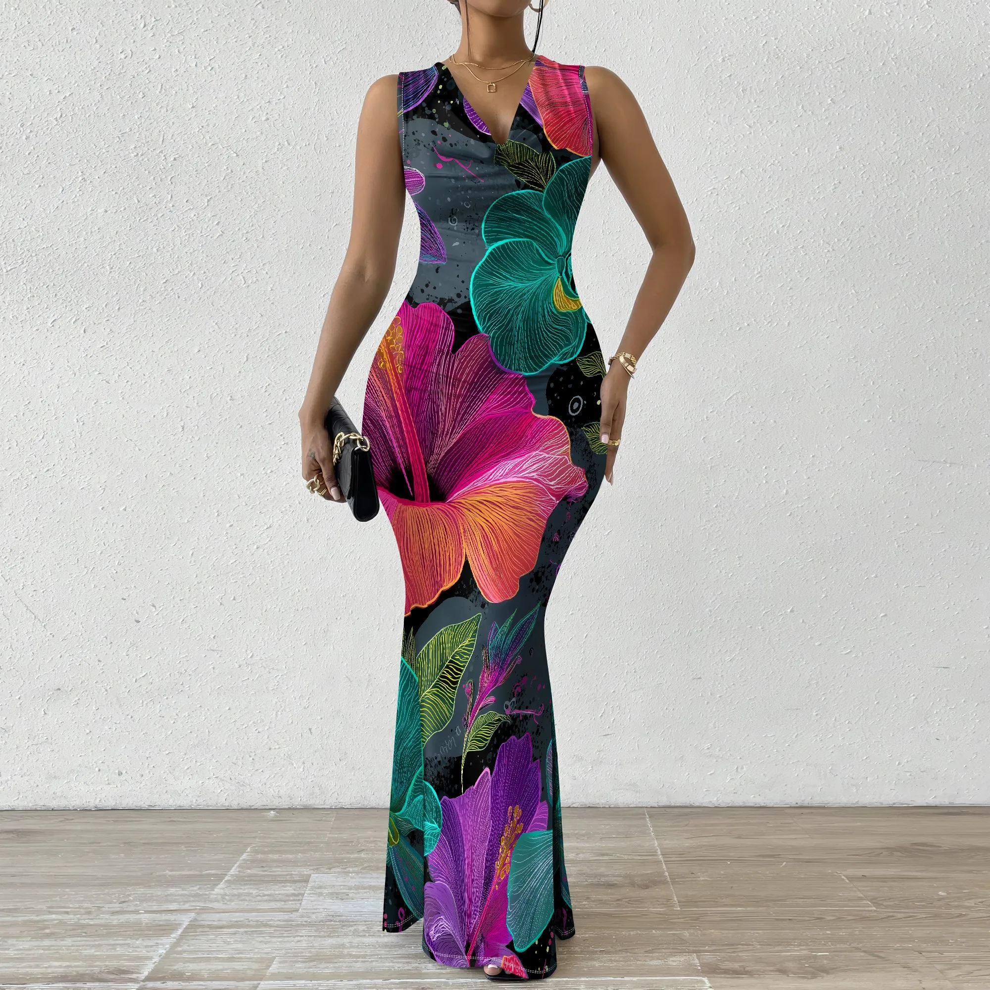 Bold Tropical Floral Bodycon Dress XS-2XL Sleeveless V-Neck Fishtail Style for Night Party, Summer Vacation or Art Show Look
Bold Tropical Floral Bodycon Dress XS-2XL Sleeveless V-Neck Fishtail Style for Night Party, Summer Vacation or Art Show Look