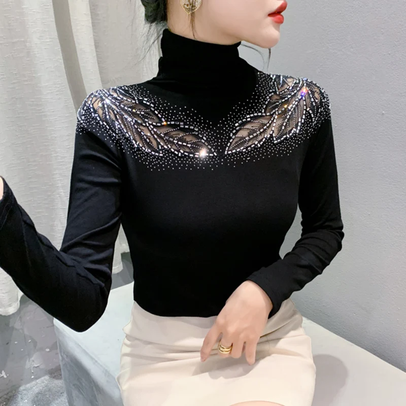 New 2024 Spring Long Sleeved High Collar Women's T-Shirt Elegant Slim Hollow Out Hot Drilling Black Mesh Tops Tees
New 2024 Spring Long Sleeved High Collar Women's T-Shirt Elegant Slim Hollow Out Hot Drilling Black Mesh Tops Tees