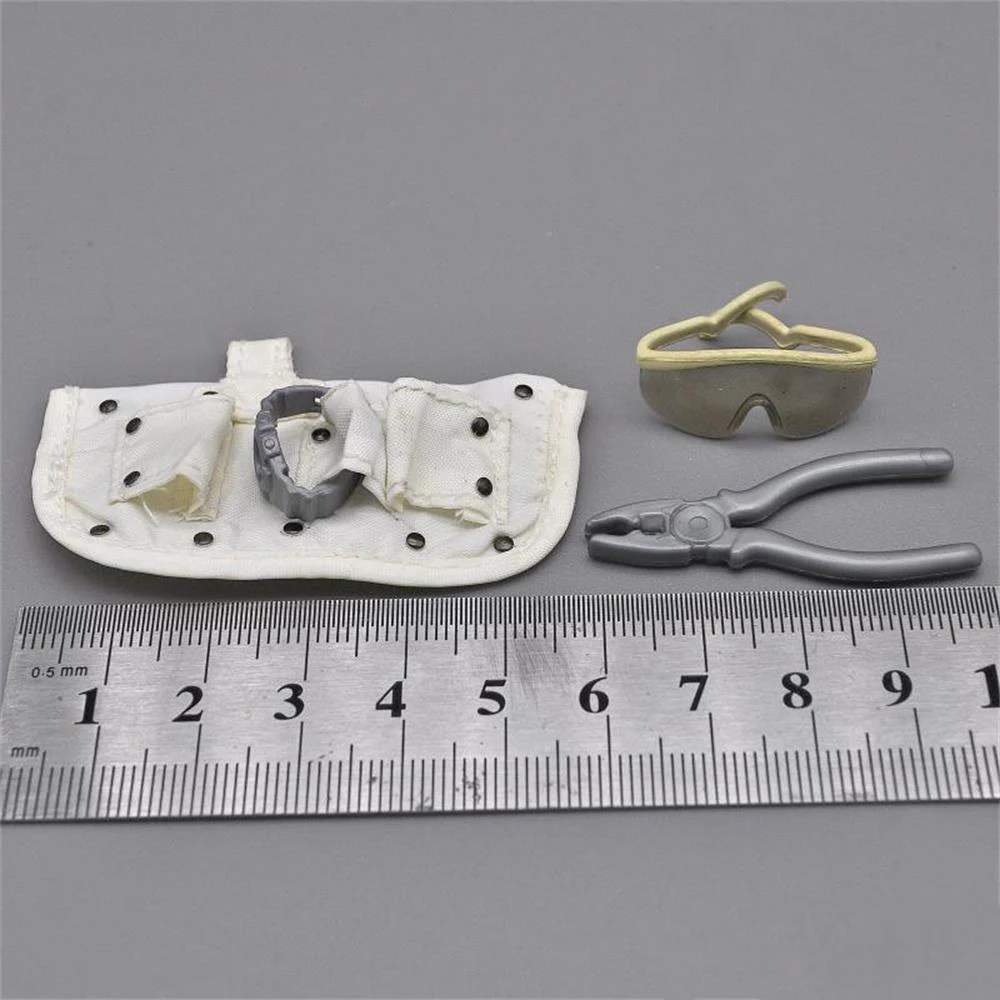 1/6th Modern Trendy Pliers Glasses Watch Tools Waist Pack Bags Accessories For Action Figure DIY
1/6th Modern Trendy Pliers Glasses Watch Tools Waist Pack Bags Accessories For Action Figure DIY