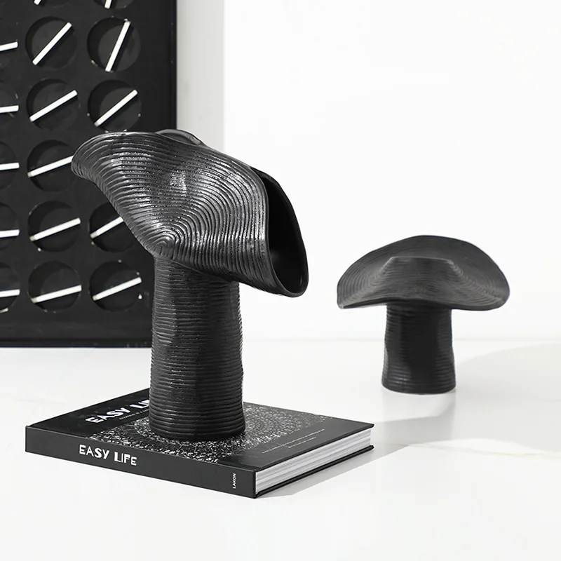 Modern minimalist abstract rolled edge flying hat ceramic dry vase villa hotel living room table top new exotic decorative ornam
Modern minimalist abstract rolled edge flying hat ceramic dry vase villa hotel living room table top new exotic decorative ornam