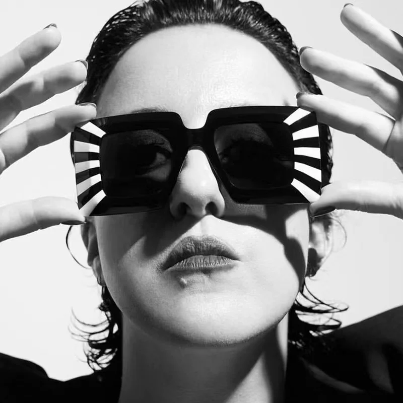 New Fashion Women's Printed Sunglasses Unique Men's Prom Sunglasses Trendy Street Hip Hop Unisex Sunglasses Casual Versatile
New Fashion Women's Printed Sunglasses Unique Men's Prom Sunglasses Trendy Street Hip Hop Unisex Sunglasses Casual Versatile