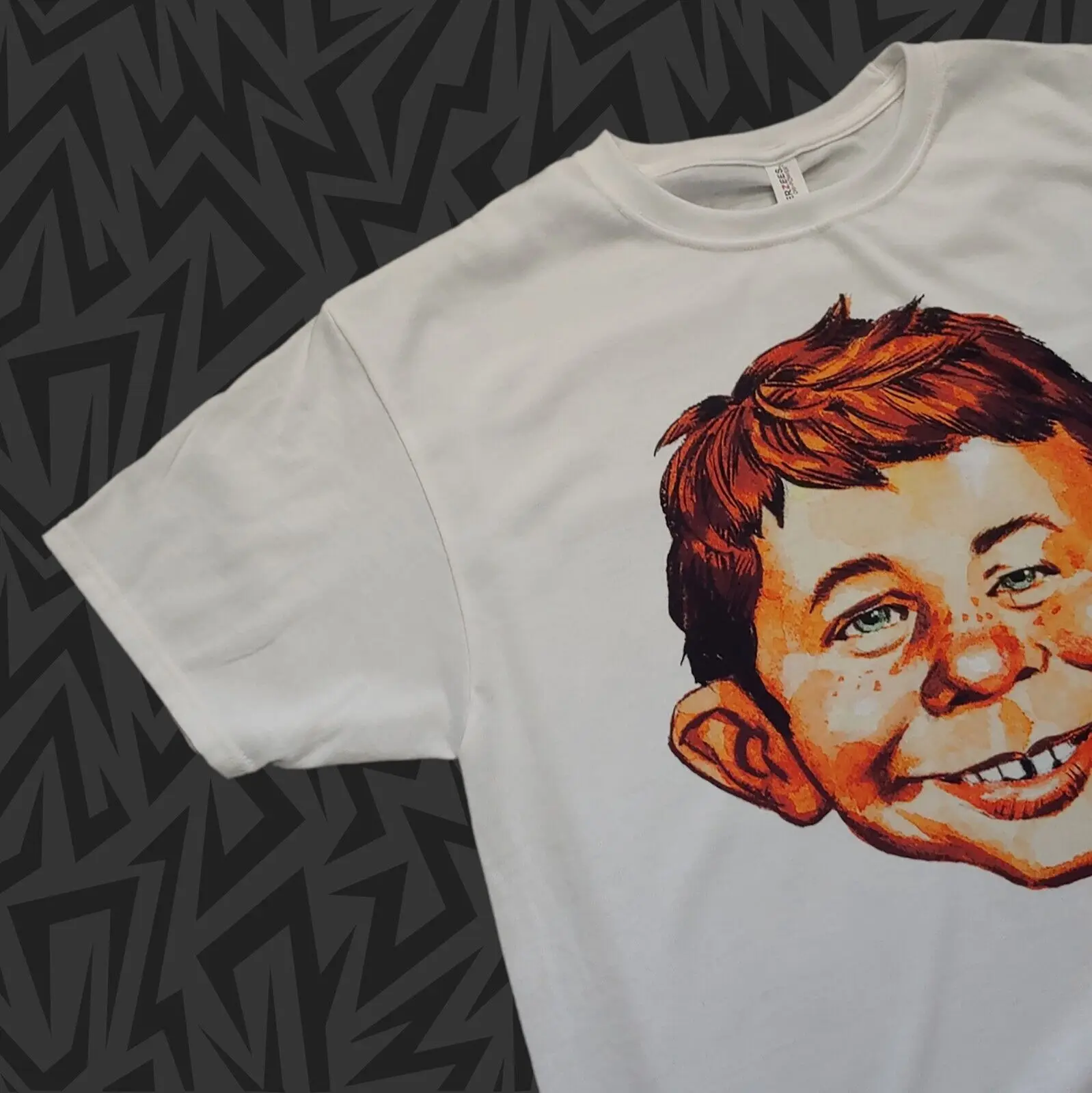 Новая футболка с надписью MAD Альфред E. Neuman Head Print vtg 50s 60s hot rod S-2XL
Новая футболка с надписью MAD Альфред E. Neuman Head Print vtg 50s 60s hot rod S-2XL