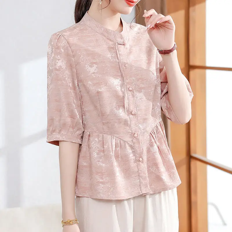 New Chinese Style Mom's Summer Short Sleeve Chiffon New Model Temperament Shirt Middle Aged and Elderly Women's T-shirt Tops
New Chinese Style Mom's Summer Short Sleeve Chiffon New Model Temperament Shirt Middle Aged and Elderly Women's T-shirt Tops