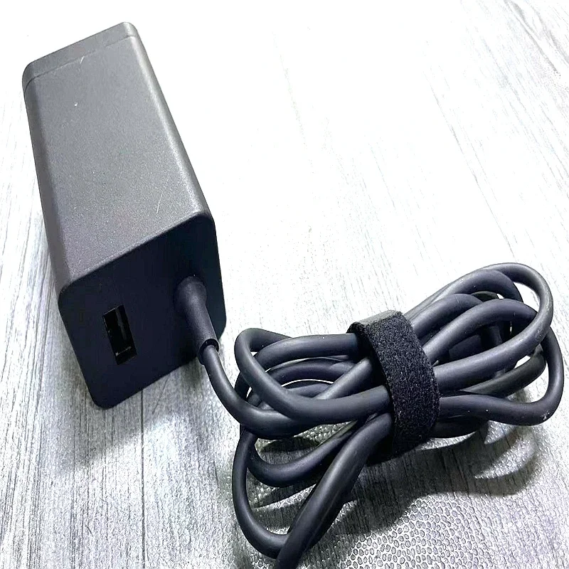 Оригинальный портативный зарядный кабель мощностью 65 Вт, USB-A, 100-240 В, аксессуары для DJI Mavic 3 Cine UAV, сельскохозяйственный Agras T40 T25 T20P T50
Оригинальный портативный зарядный кабель мощностью 65 Вт, USB-A, 100-240 В, аксессуары для DJI Mavic 3 Cine UAV, сельскохозяйственный Agras T40 T25 T20P T50