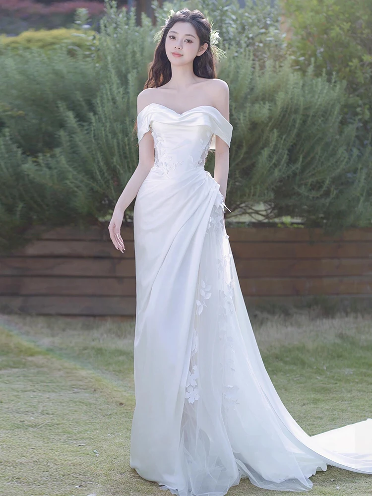 Ele Lace Satin Light Wedding Dr One oulder Bridal Gown with Train for Outdoor Ceremony Vintage Sle Long Skirt
Ele Lace Satin Light Wedding Dr One oulder Bridal Gown with Train for Outdoor Ceremony Vintage Sle Long Skirt