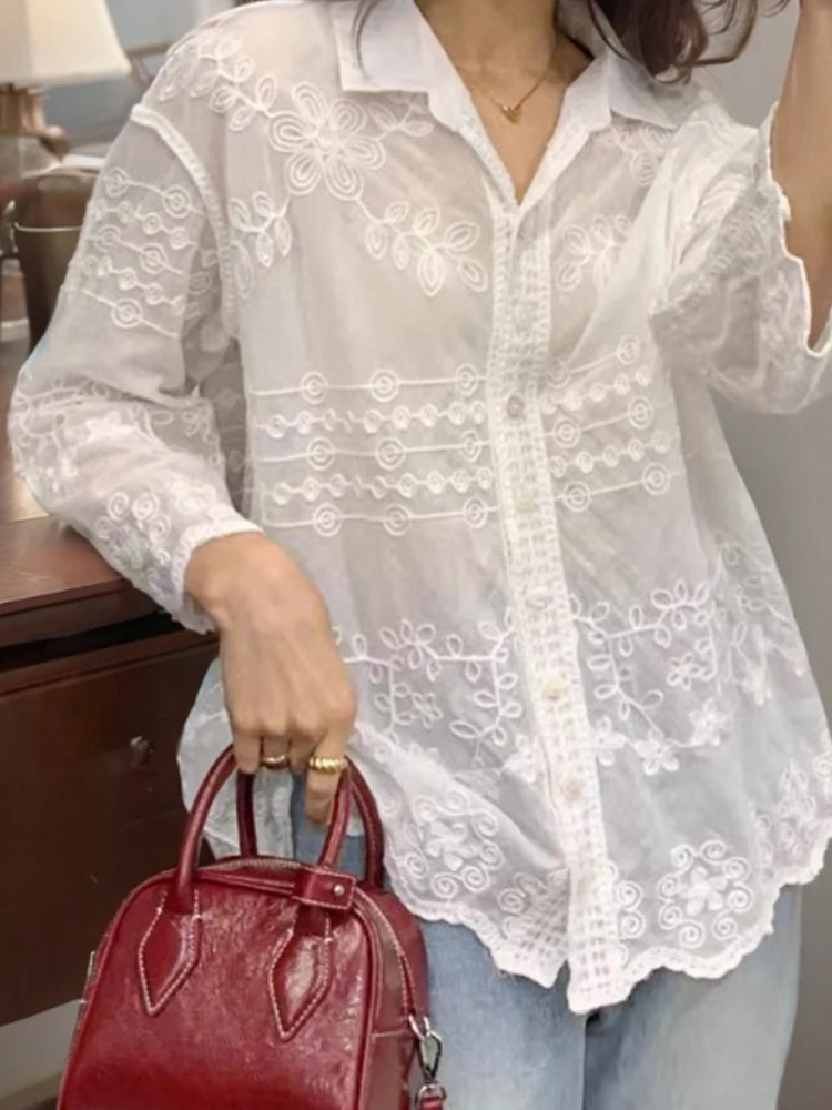 Sweet White irt Women's Loose Single Button Design Korean Sle Commute Faion Spring 2024 Collection Ele Top
Sweet White irt Women's Loose Single Button Design Korean Sle Commute Faion Spring 2024 Collection Ele Top