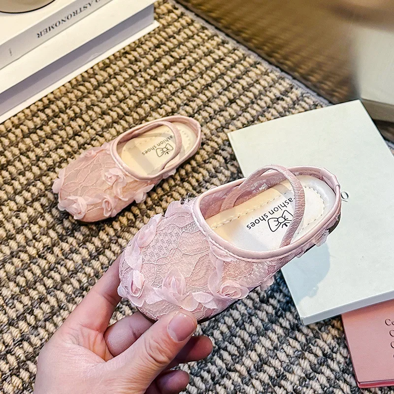 Girls Beach Shoes Lace Flowers Slip-on Kids Sandals Soft Sole Soild Color 2025 Summer New Children Princess Shoes Slippers Sweet
Girls Beach Shoes Lace Flowers Slip-on Kids Sandals Soft Sole Soild Color 2025 Summer New Children Princess Shoes Slippers Sweet