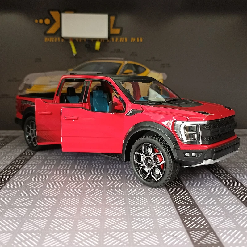 Модель автомобиля Ford Raptor F-150 из сплава, масштаб 1:20, коллекционная, с открывающимися дверями, звуком и светом, подарок для любителей пикапов
Модель автомобиля Ford Raptor F-150 из сплава, масштаб 1:20, коллекционная, с открывающимися дверями, звуком и светом, подарок для любителей пикапов