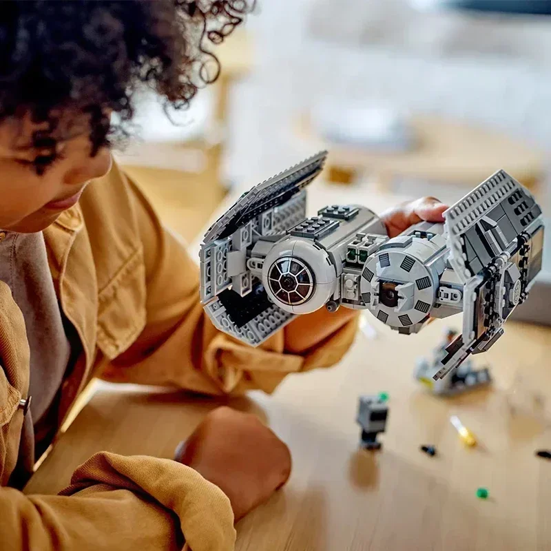 New Starfighter Space TIE Bomber Model STARS-TIE Fighters SPACESHIP Compatible Aircrafts Building Blocks Bricks Kid Toys Gift
New Starfighter Space TIE Bomber Model STARS-TIE Fighters SPACESHIP Compatible Aircrafts Building Blocks Bricks Kid Toys Gift