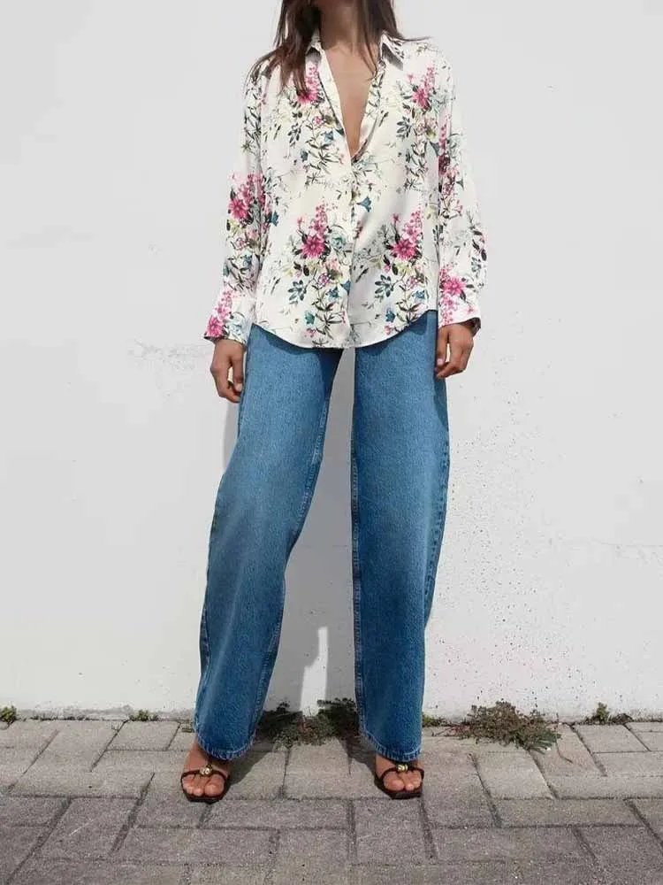 European and American style spring temperament women's clothing new style lapel long sleeve satin texture printed shirt
European and American style spring temperament women's clothing new style lapel long sleeve satin texture printed shirt