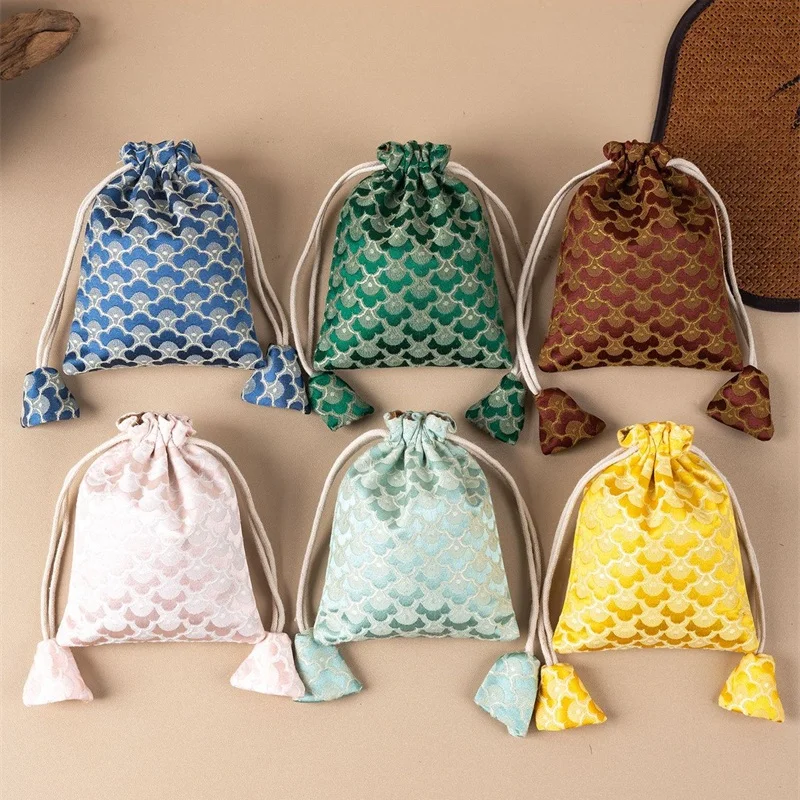 10pcs Chinese Silk Drawstring Bags Thicken Embroidery Sachet Cotton Small Gift Jewelry Packaging Storage Reusable Pouch
10pcs Chinese Silk Drawstring Bags Thicken Embroidery Sachet Cotton Small Gift Jewelry Packaging Storage Reusable Pouch