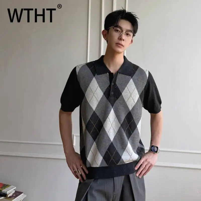 WTHT Trendy Men's Plaid Contrast Color Knit T-shirts Fashion American Style Lapel Short Sleeves Tops Male 2026 Summer 2A3017
WTHT Trendy Men's Plaid Contrast Color Knit T-shirts Fashion American Style Lapel Short Sleeves Tops Male 2026 Summer 2A3017