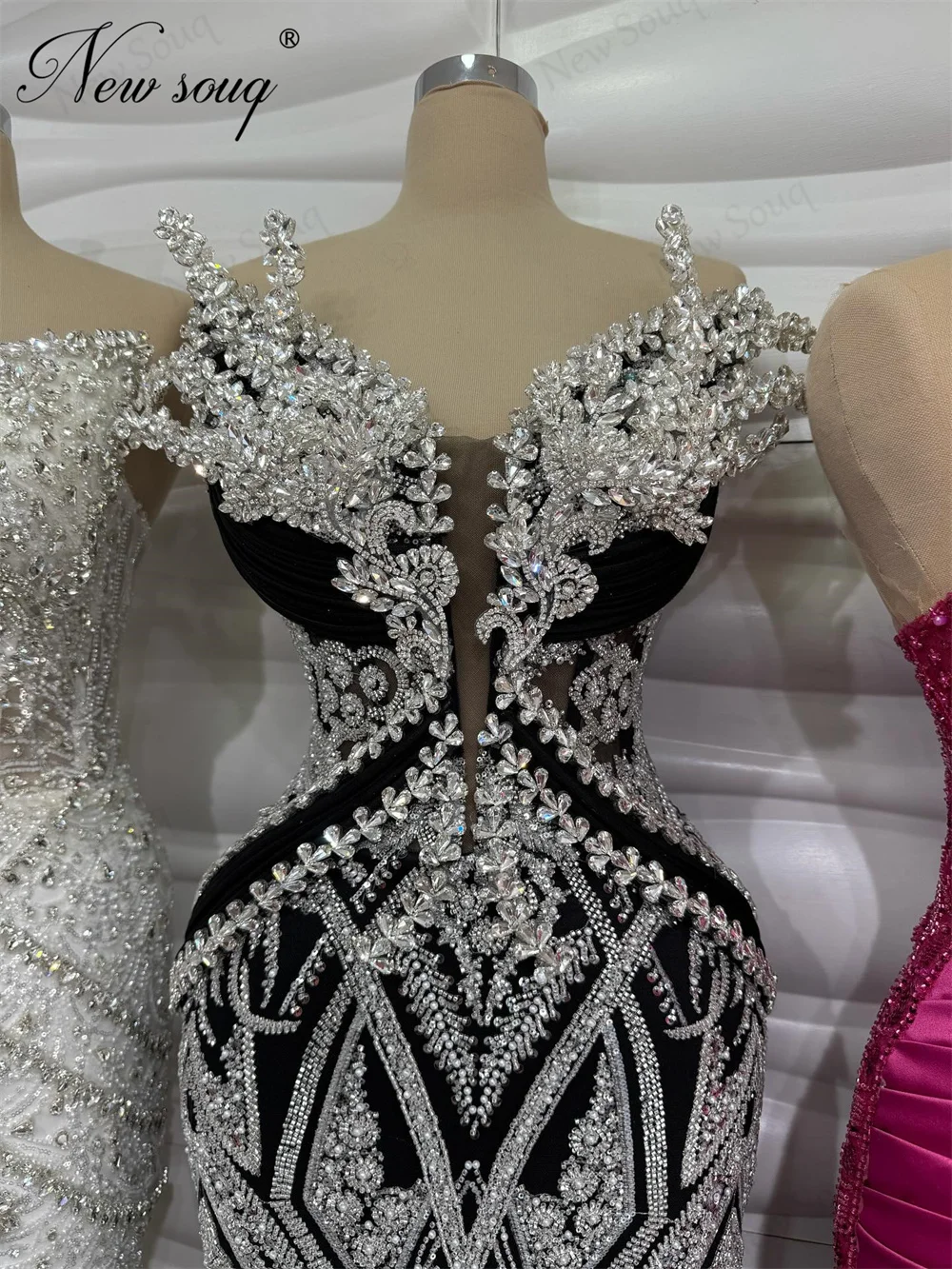 Vintage Black Mermaid Prom Dresses 2025 Aso Ebi Dubai Beading Crystals Evening Dress Party Gowns Vestidos De Cóctel Customized
Vintage Black Mermaid Prom Dresses 2025 Aso Ebi Dubai Beading Crystals Evening Dress Party Gowns Vestidos De Cóctel Customized