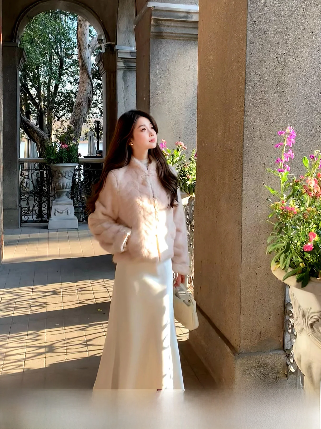 Элегантная атласная юбка с высокой талией для женщин, весенняя, облегающая, фасона «рыбий хвост», для прогулок, путешествий, вечеринок, бальных танцев
Элегантная атласная юбка с высокой талией для женщин, весенняя, облегающая, фасона «рыбий хвост», для прогулок, путешествий, вечеринок, бальных танцев