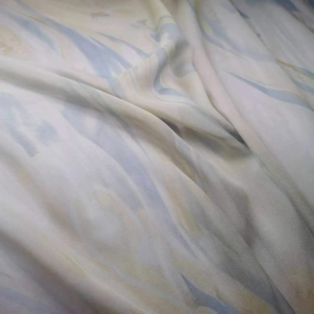 112CM Wide 8MM Silk Georgette Fabric Summer Soft Material for Comfortable Shirt Dress Pants Thin Elegant Silk Fabric Y413
112CM Wide 8MM Silk Georgette Fabric Summer Soft Material for Comfortable Shirt Dress Pants Thin Elegant Silk Fabric Y413