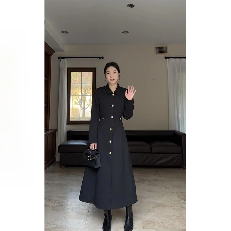 Утепленное шерстяное пальто с наполнителем из 90% белого пуха, в стиле Хепберн, приталенное, с длинными рукавами, на одной пуговице
Утепленное шерстяное пальто с наполнителем из 90% белого пуха, в стиле Хепберн, приталенное, с длинными рукавами, на одной пуговице