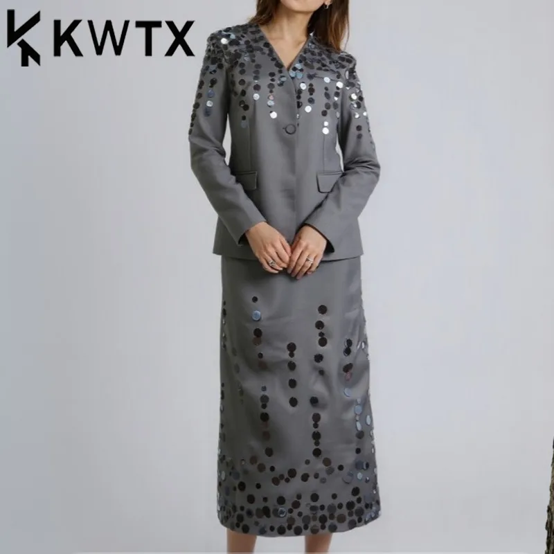 KWTX Women’s Gray 2PC Blazer & Pencil Skirt Set 2025 Spring Summer Sequin Office Casual Slim Fit Chic Suit Outfit
KWTX Women’s Gray 2PC Blazer & Pencil Skirt Set 2025 Spring Summer Sequin Office Casual Slim Fit Chic Suit Outfit