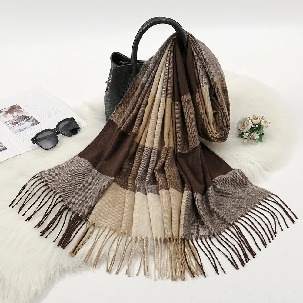 Роскошная теплая Женская кашемировая зимняя шаль в клетку с принтом, шаль с кисточками, длинная Повседневная шаль Bufanda, новинка
Роскошная теплая Женская кашемировая зимняя шаль в клетку с принтом, шаль с кисточками, длинная Повседневная шаль Bufanda, новинка
