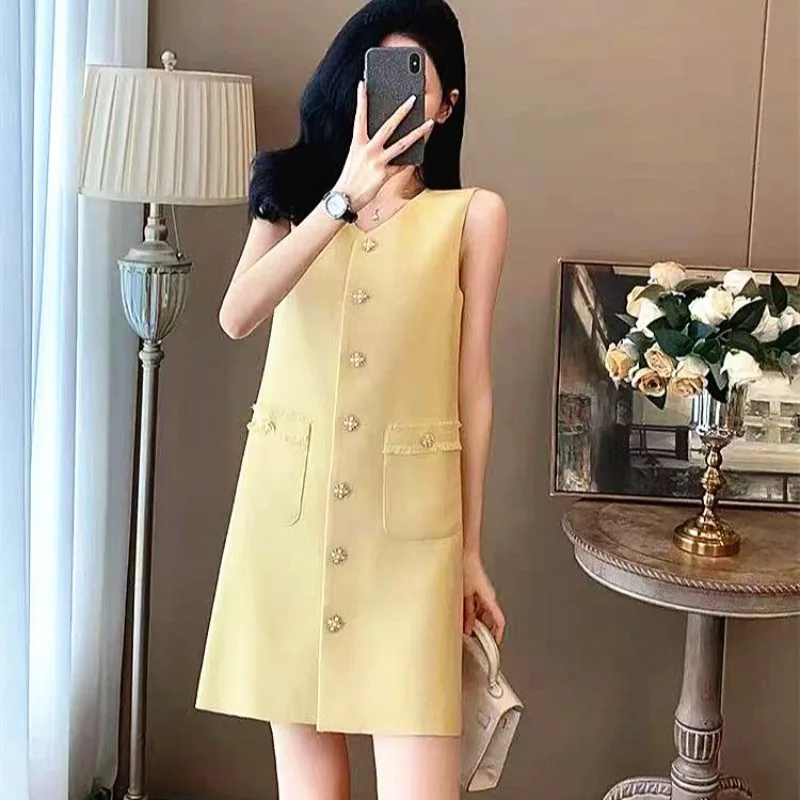 New French Fashion Elegant Dress Women Summer High End Slim Sleeveless O-neck Solid Color Small Fragrant Dresses Office Lady
New French Fashion Elegant Dress Women Summer High End Slim Sleeveless O-neck Solid Color Small Fragrant Dresses Office Lady