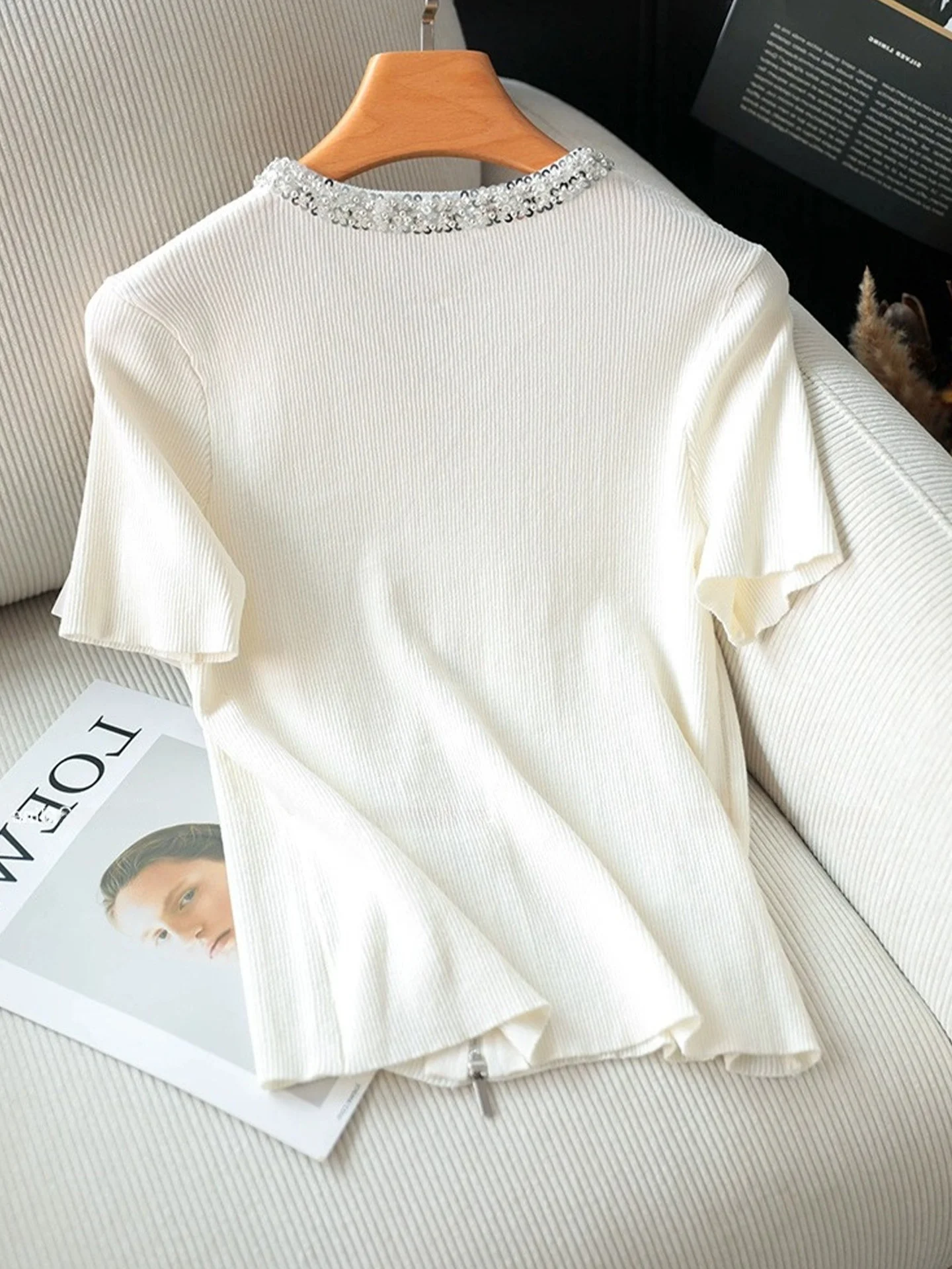 Faionable Double Zipper Knitwear Women's Summer Slimming Top Bead Design Versatile Commute Sle ort Sve Korean Version
Faionable Double Zipper Knitwear Women's Summer Slimming Top Bead Design Versatile Commute Sle ort Sve Korean Version