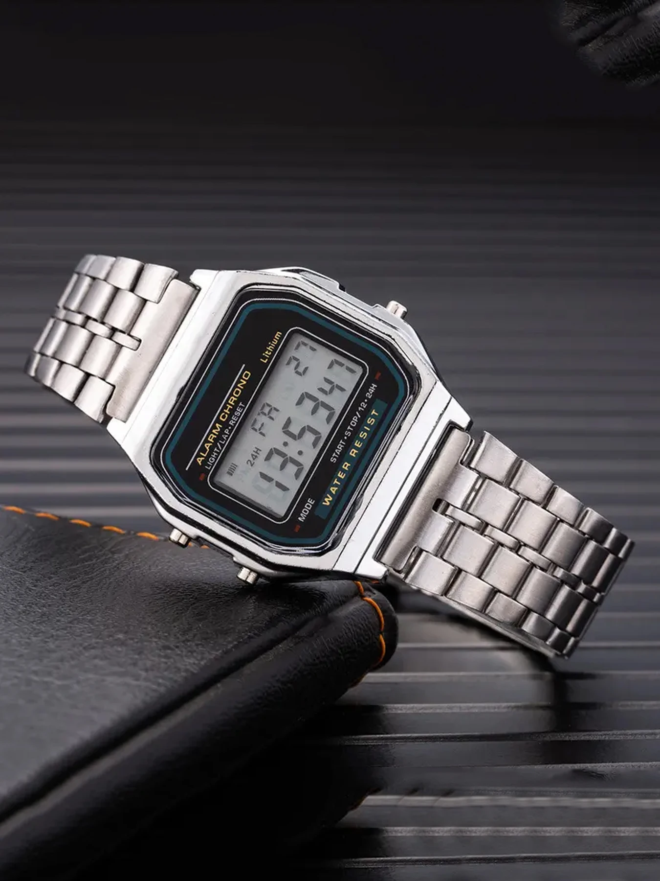 LED electronic watch WRF91W steel strip A159 Harajuku style fashionable multifunctional student watch versatile watch
LED electronic watch WRF91W steel strip A159 Harajuku style fashionable multifunctional student watch versatile watch