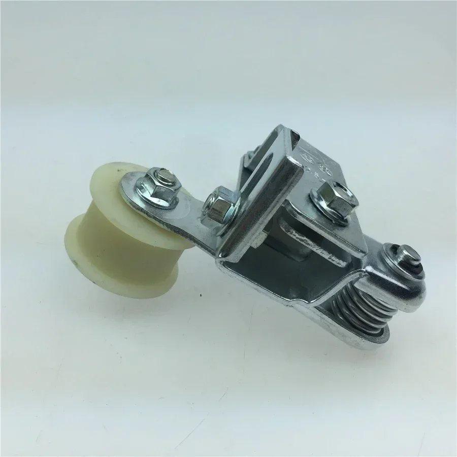 Motorcycle chain tensioner automatic adjuster tensioner anti-skid chain guide with automatic tensioner gear
Motorcycle chain tensioner automatic adjuster tensioner anti-skid chain guide with automatic tensioner gear