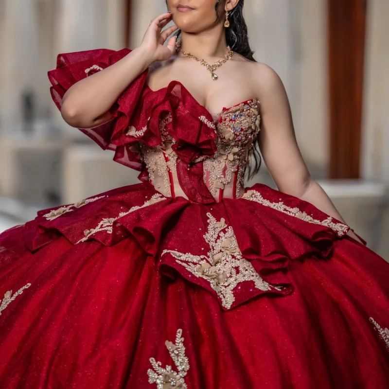 Red Quinceanera Dress off-shoulder Golden Crystal 3D Flower Decal Layering Long tail vestidos de 15 Quinceanera Customize
Red Quinceanera Dress off-shoulder Golden Crystal 3D Flower Decal Layering Long tail vestidos de 15 Quinceanera Customize