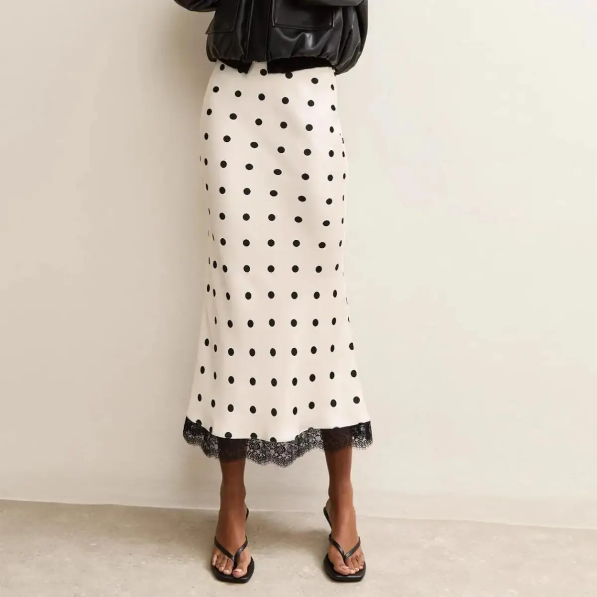 Elegant Women's Polka Dot Midi Skirt Summer High Waist Satin Patchwork Lace Casual Dress Streetwear Office Lady
Elegant Women's Polka Dot Midi Skirt Summer High Waist Satin Patchwork Lace Casual Dress Streetwear Office Lady