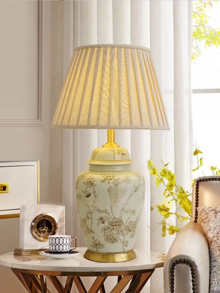 Ceramic table lamp retro American study living room sofa corner decoration new Chinese master bedroom bedside lamp high sense
Ceramic table lamp retro American study living room sofa corner decoration new Chinese master bedroom bedside lamp high sense