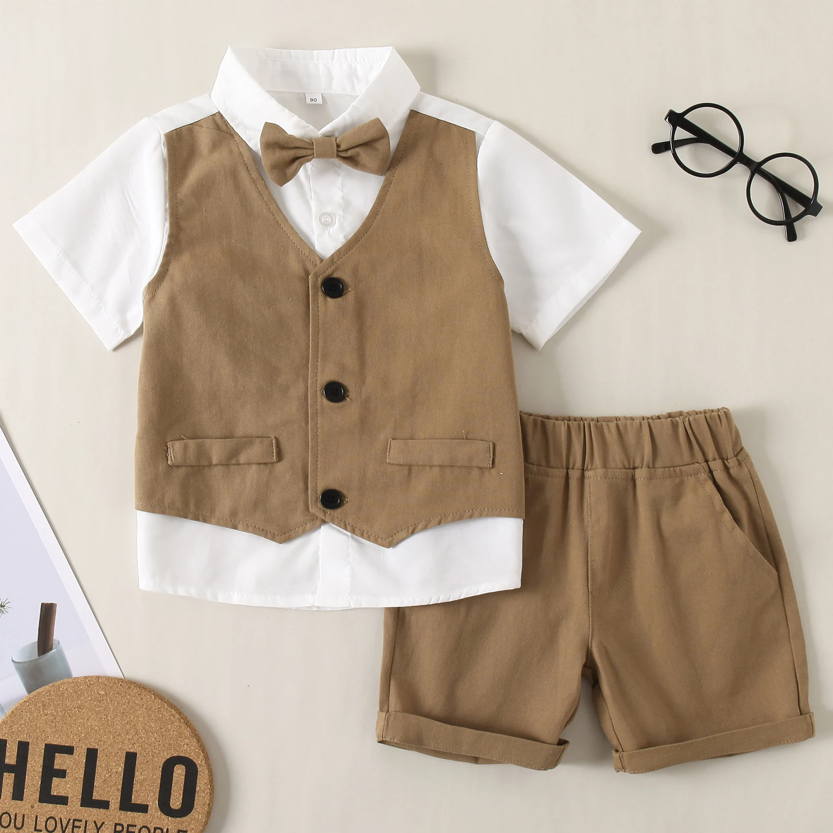 New Summer Boys' Gentlemen Solid Vest Shirt Set Short Sleeve Shorts Birthday Party Fashion Children's Two Piece Set
New Summer Boys' Gentlemen Solid Vest Shirt Set Short Sleeve Shorts Birthday Party Fashion Children's Two Piece Set