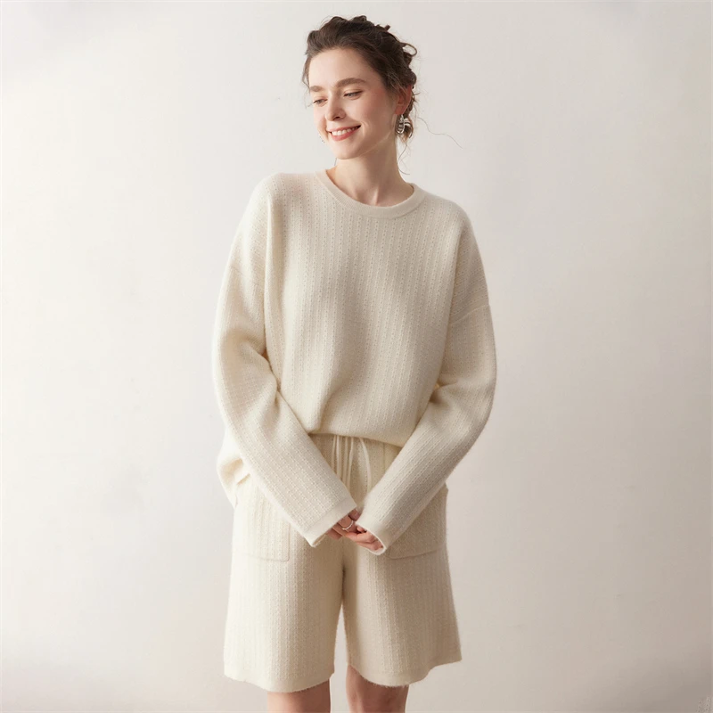 Autumn Winter 100% Cashmere Sweater Women's Pullover Shorts Sets Loose Thicken Jacquard Short Pants Drawstring Knitted Trousers
Autumn Winter 100% Cashmere Sweater Women's Pullover Shorts Sets Loose Thicken Jacquard Short Pants Drawstring Knitted Trousers