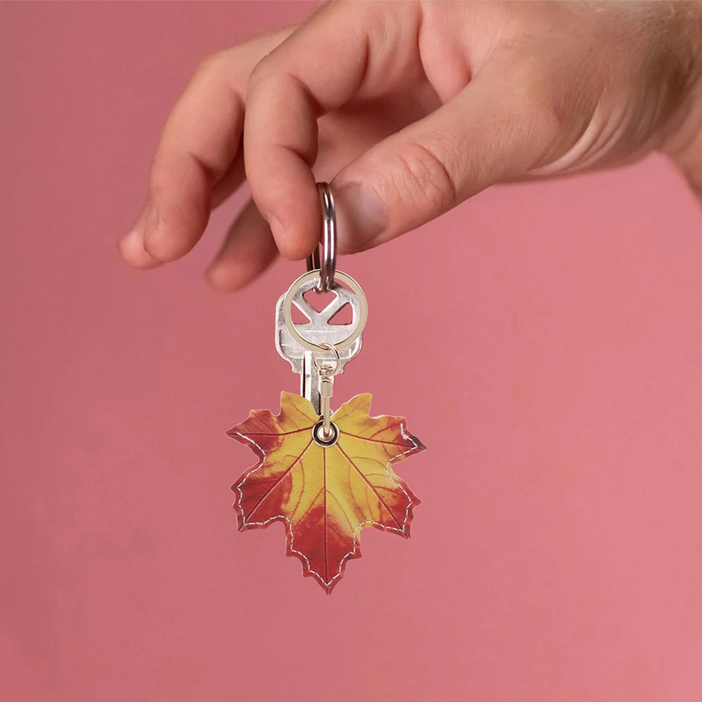 2 Pcs Parrot Leaf Protective Cover Cute Car Keychain Exquisite Charms Accessories Durable Material Full Protection
2 Pcs Parrot Leaf Protective Cover Cute Car Keychain Exquisite Charms Accessories Durable Material Full Protection