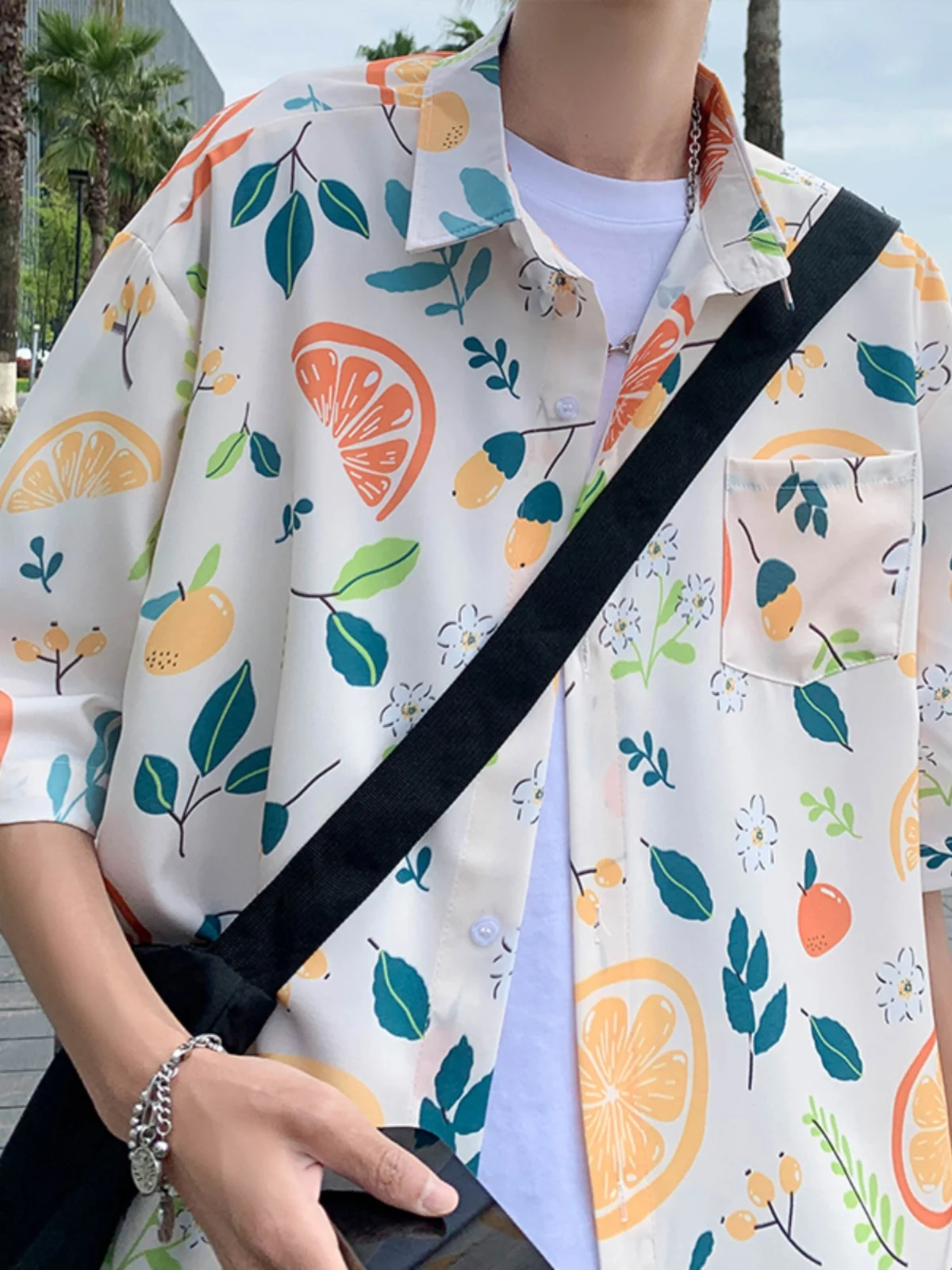 Summer Thin Fruit Print Men's irt ort Sve Hawaii INS Hong Kong Sle Trendy Loose Faionable Casual Cotton irt
Summer Thin Fruit Print Men's irt ort Sve Hawaii INS Hong Kong Sle Trendy Loose Faionable Casual Cotton irt