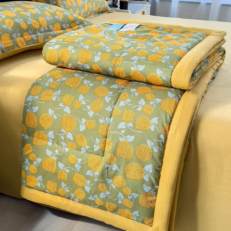 Double-layer gauze summer cooling quilt, air conditioning quilt, summer children's quilt, machine-washable quilt cover
Double-layer gauze summer cooling quilt, air conditioning quilt, summer children's quilt, machine-washable quilt cover