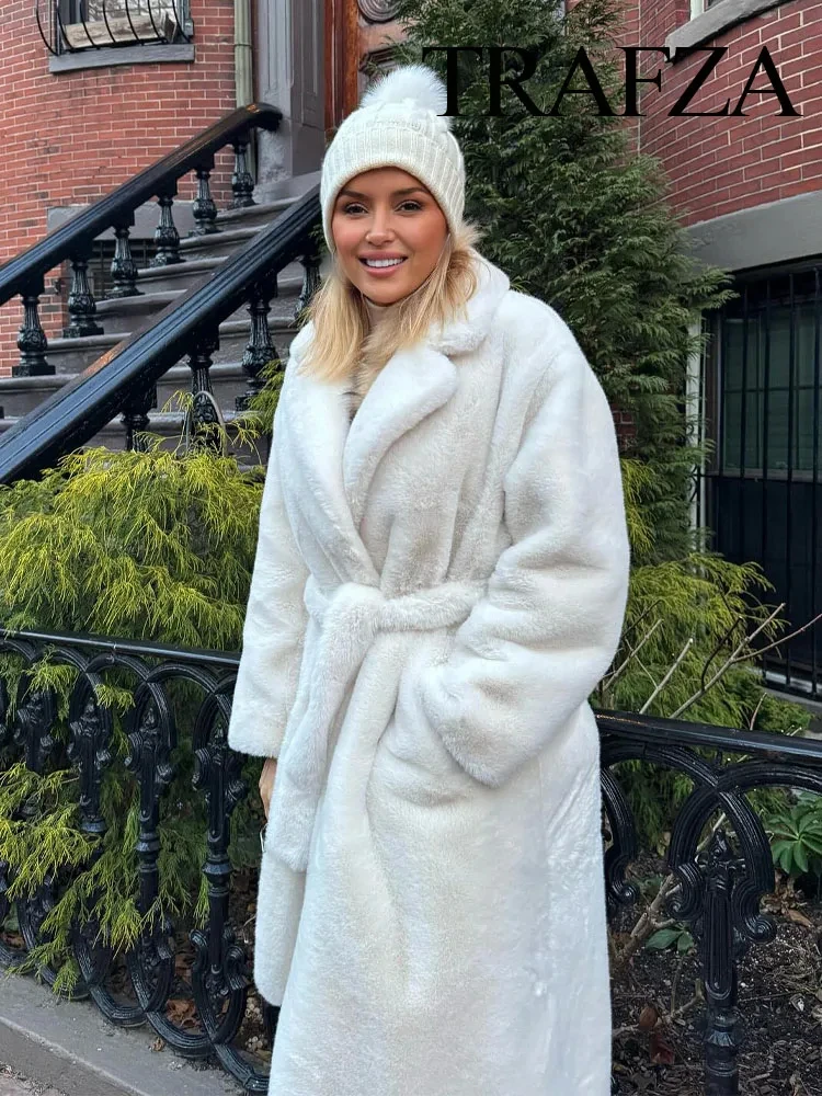 TRAFZA Women's Winter Plush Long Coat Jacket White Lapel Long Sleeve Pocket Belt Decorated Women's High Street Casual Jacket Y2K
TRAFZA Women's Winter Plush Long Coat Jacket White Lapel Long Sleeve Pocket Belt Decorated Women's High Street Casual Jacket Y2K
