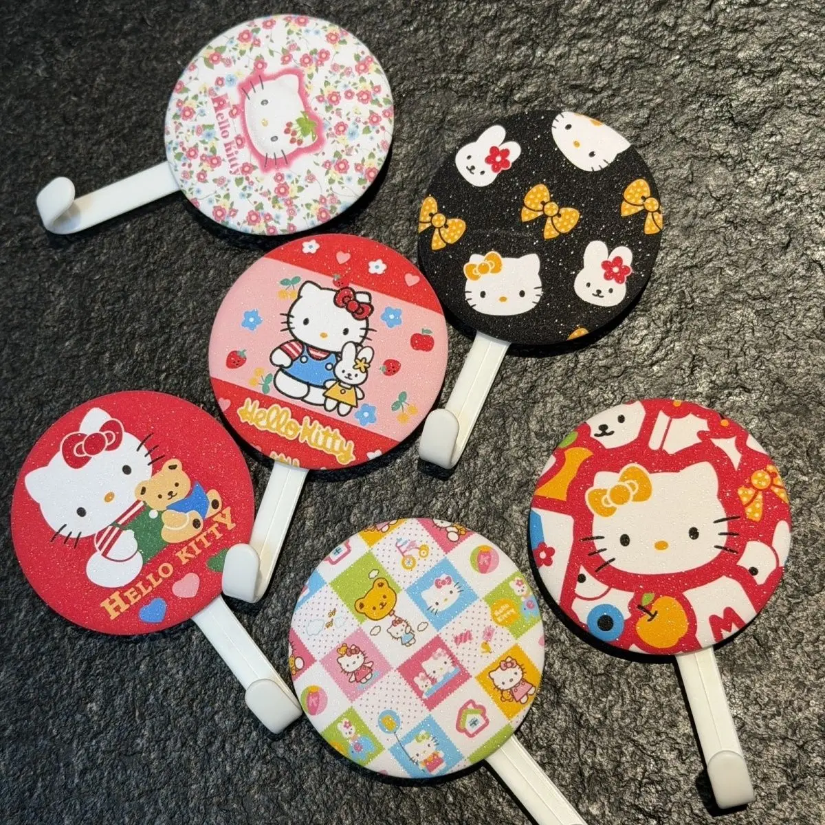 Kawaii hello kitty diamond sparkling suction cup hook super cute wall kitchen room decoration Tool linked accsesories stationery
Kawaii hello kitty diamond sparkling suction cup hook super cute wall kitchen room decoration Tool linked accsesories stationery