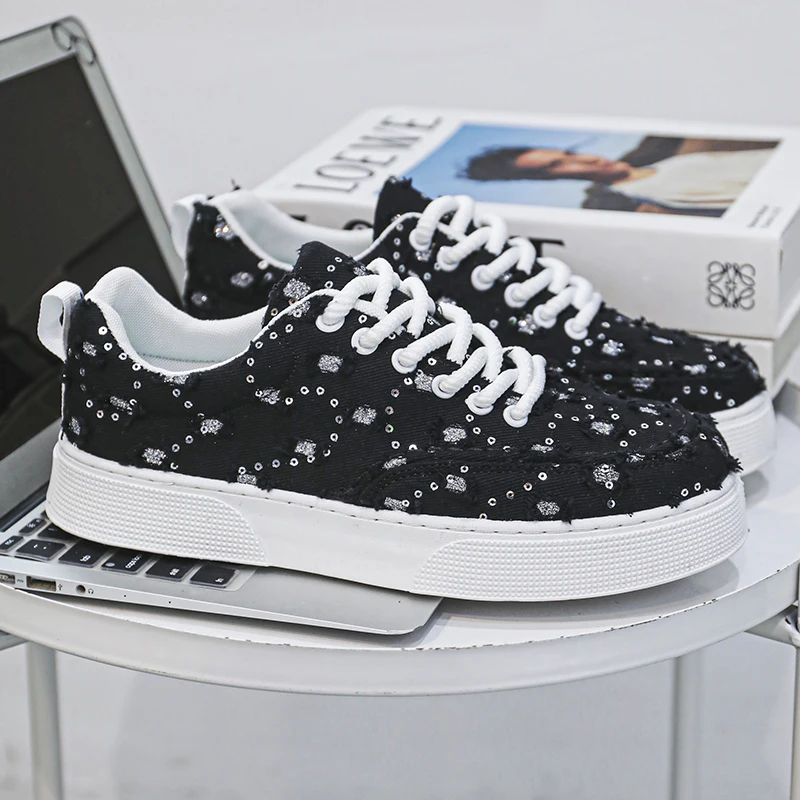 Новые мужские спортивные парусиновые туфли для занятий спортом на открытом воздухе — легкий и удобный дизайн с толстой подошвой для амортизации и поддержки. Идеально подходит для пеших
Новые мужские спортивные парусиновые туфли для занятий спортом на открытом воздухе — легкий и удобный дизайн с толстой подошвой для амортизации и поддержки. Идеально подходит для пеших