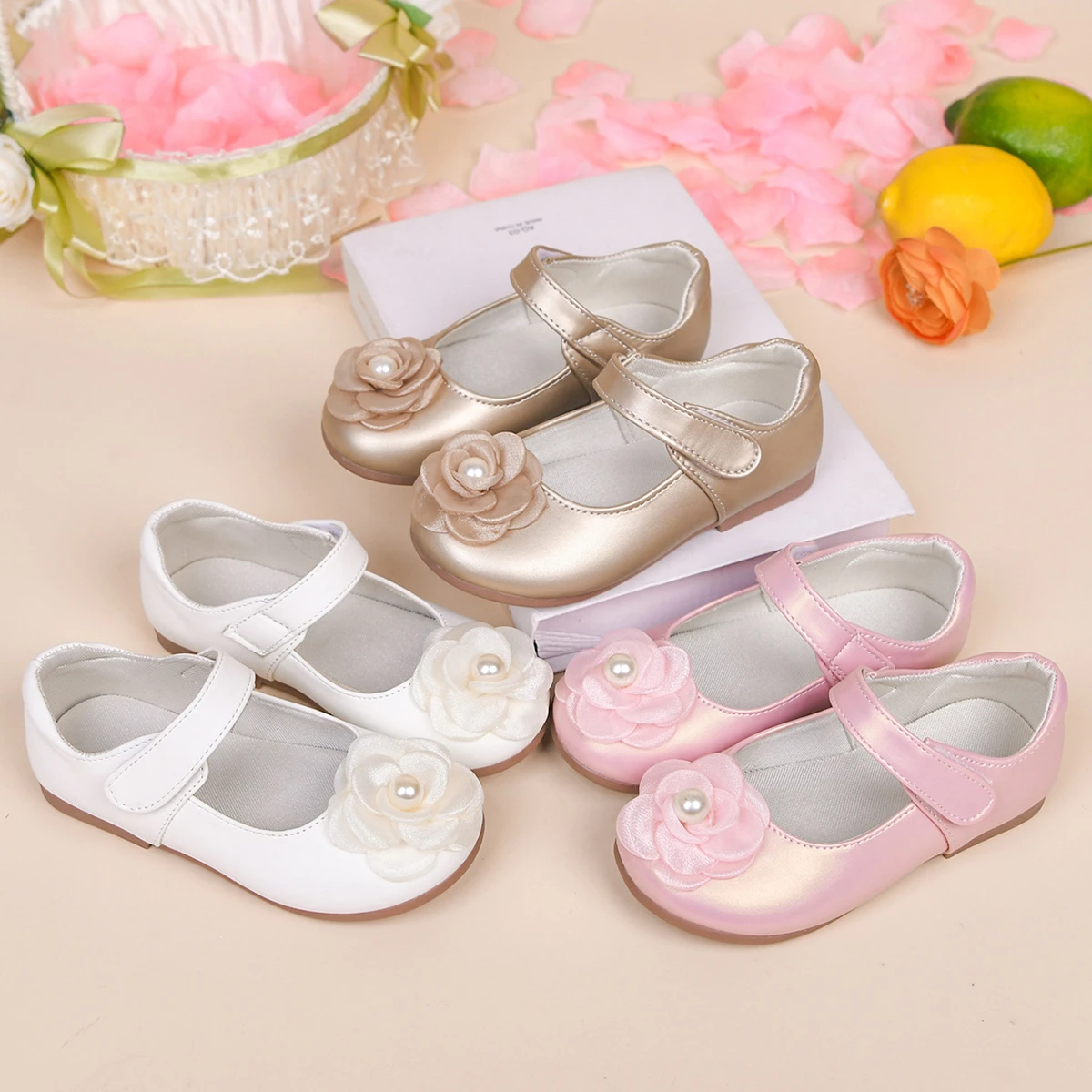Girls Princess Mary Jane Shoes Leather Flower Pearl Velcro Strap Flat Shoes Party Wedding Casual Footwear for Toddler Children
Girls Princess Mary Jane Shoes Leather Flower Pearl Velcro Strap Flat Shoes Party Wedding Casual Footwear for Toddler Children