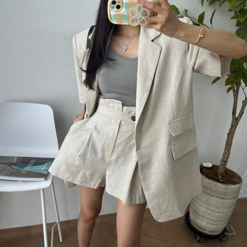 Women's Suit Set with Two Buttons High Waist Wide Leg Shorts Korean Style Spring Autumn Winter Casual Fashion Streetwear
Women's Suit Set with Two Buttons High Waist Wide Leg Shorts Korean Style Spring Autumn Winter Casual Fashion Streetwear