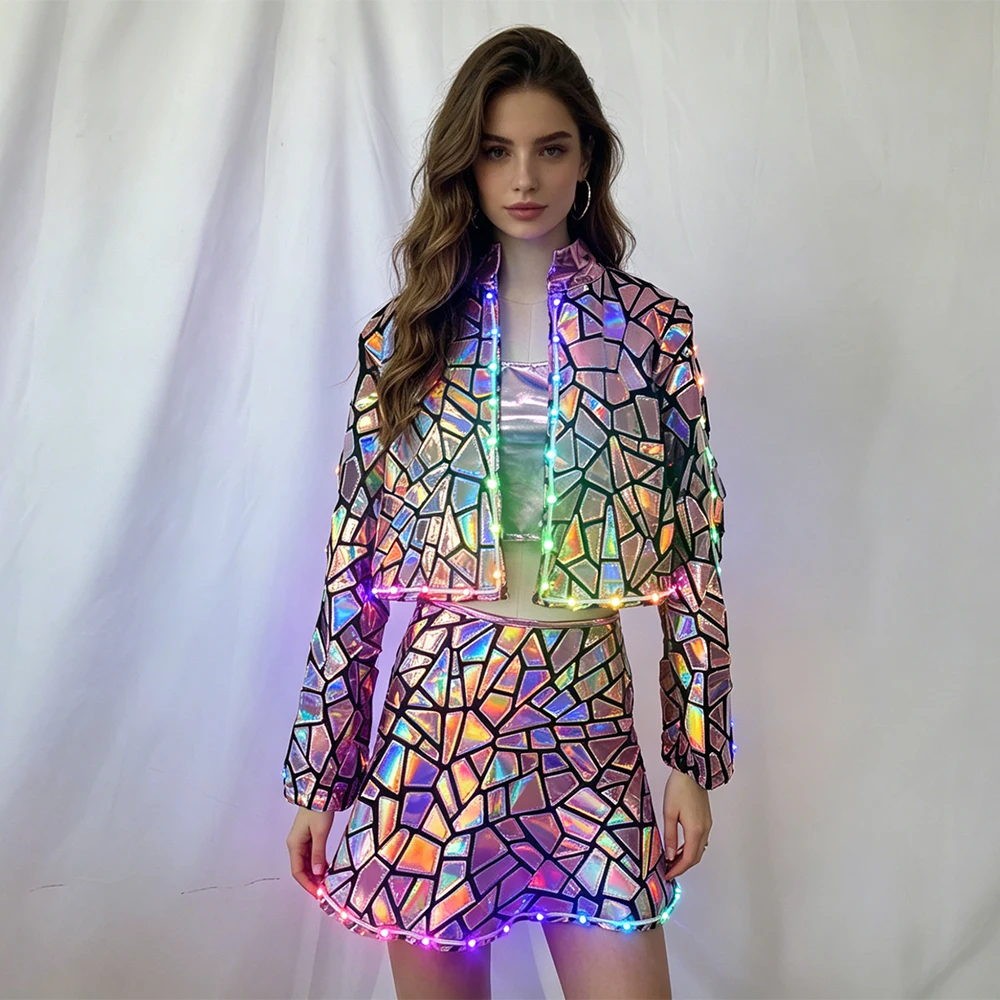 Women's Laser Mirror LED 3-Piece Set Jacket Crop Top Mini Skirt Reflective Coated Stage Wear for Dancers Carnival Halloween
Women's Laser Mirror LED 3-Piece Set Jacket Crop Top Mini Skirt Reflective Coated Stage Wear for Dancers Carnival Halloween