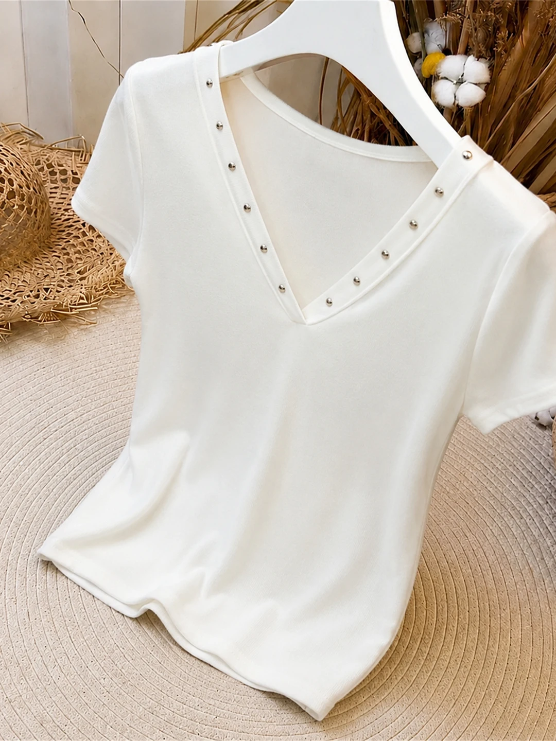 Minimalist Style Lazy Short Sleeve T-Shirt Overhead Korean Version Shoulder Length Women's Shirt Slimming Effect Summer 2026
Minimalist Style Lazy Short Sleeve T-Shirt Overhead Korean Version Shoulder Length Women's Shirt Slimming Effect Summer 2026