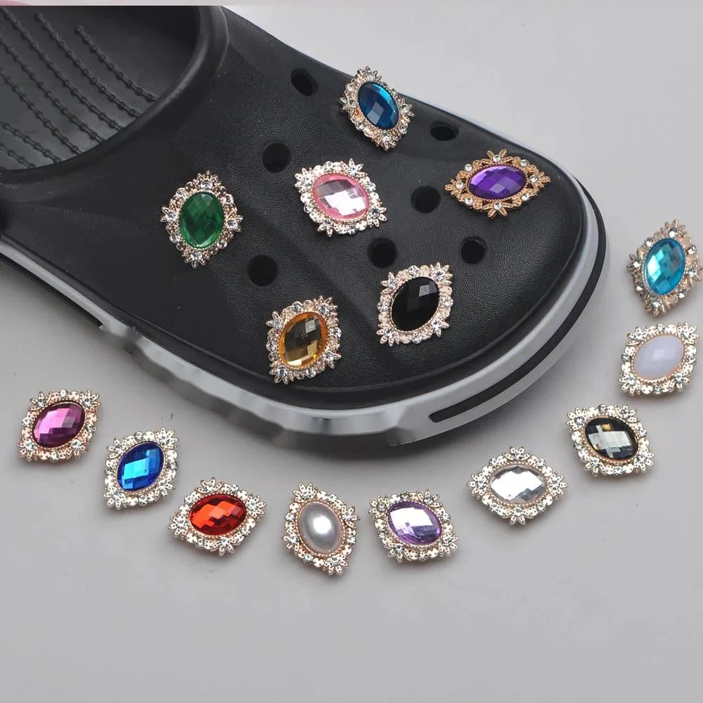Designer Bling Rhinestone With Pearl Metal Shoe Charms Colorful Crystal Square Diamond Shoe Decoration Light Luxury Women Gifts
Designer Bling Rhinestone With Pearl Metal Shoe Charms Colorful Crystal Square Diamond Shoe Decoration Light Luxury Women Gifts