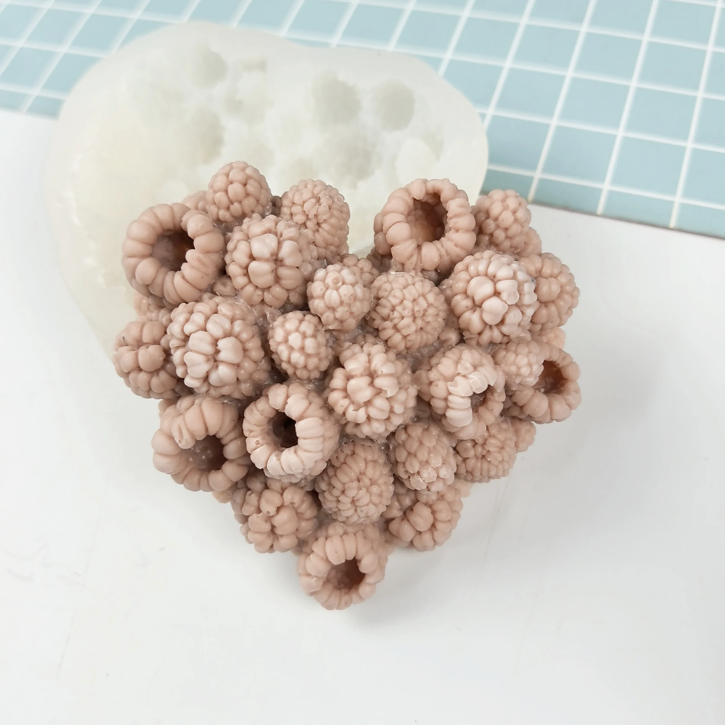 3D Raspberry Silicone Fondant Mold Silica Gel DIY Chocolate Cake Decoration Baking Mold Small Food Grade Cameo Candy Mould Tools
3D Raspberry Silicone Fondant Mold Silica Gel DIY Chocolate Cake Decoration Baking Mold Small Food Grade Cameo Candy Mould Tools